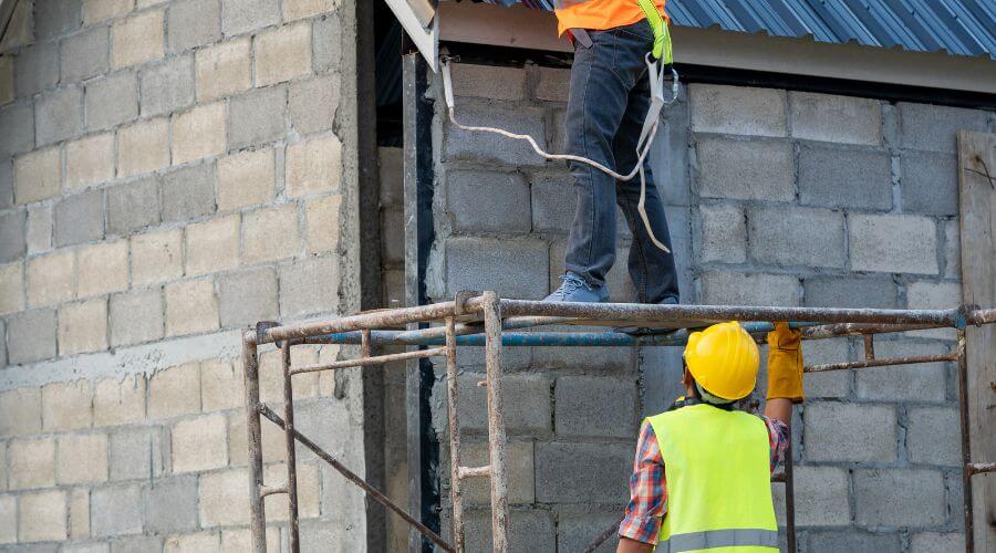 Expert Emergency Roof Repairs services in Surgoinsville, TN